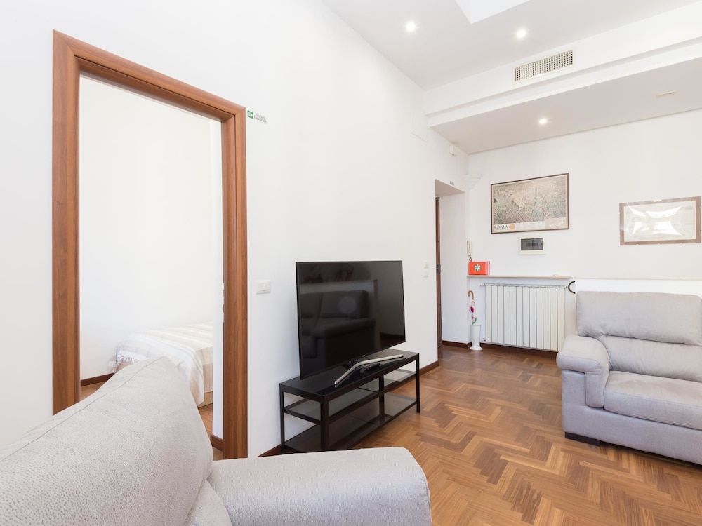 RSH Popolo Elegant Two Bedroom Apartment 13/27