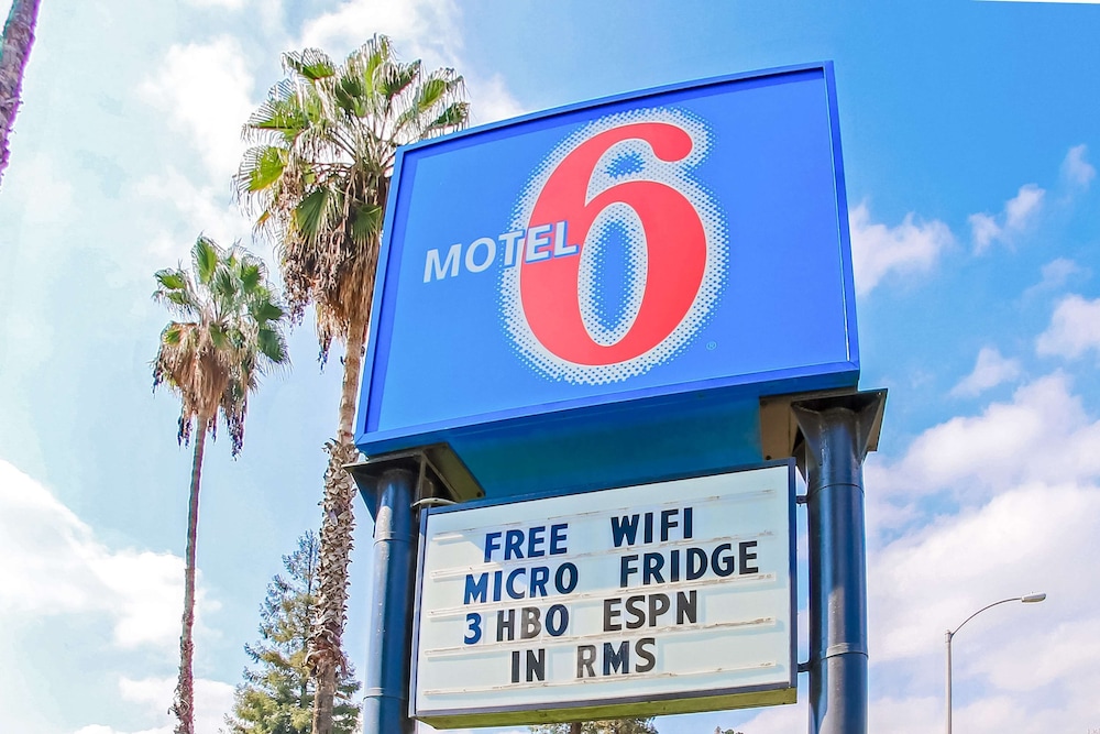 Motel6 Visalia, CA in VISALIA - CA
