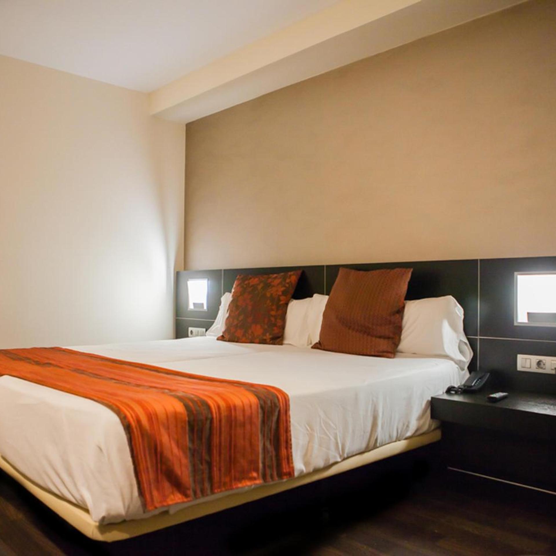 Room, Double Bed