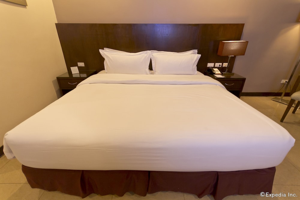 Mandarin Plaza Hotel 26/53