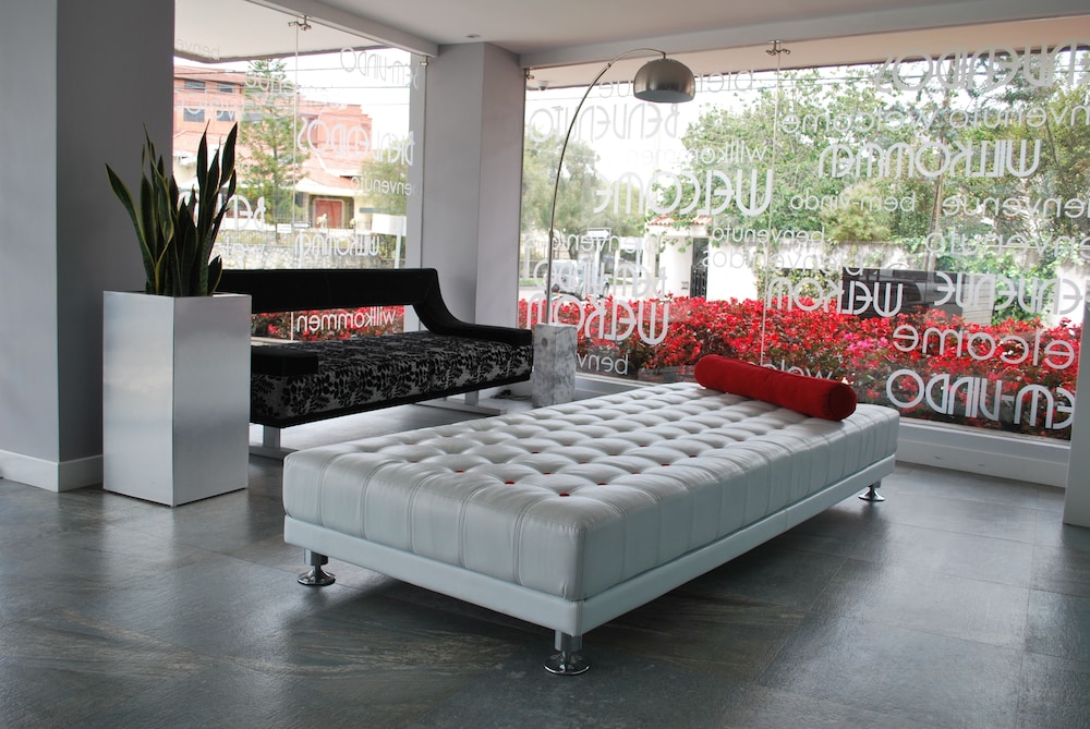 RIONE HOTEL BOUTIQUE 34/54