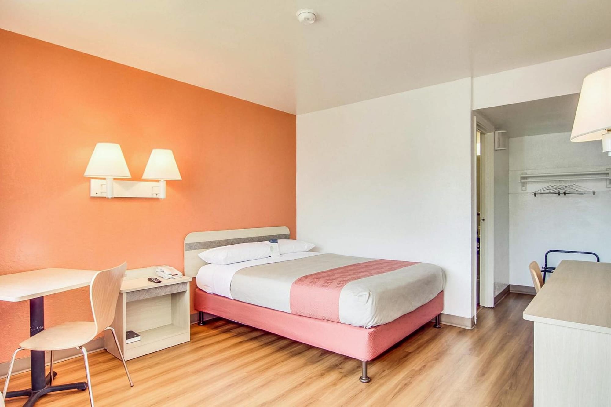 Standard, Double Bed, Accessible
