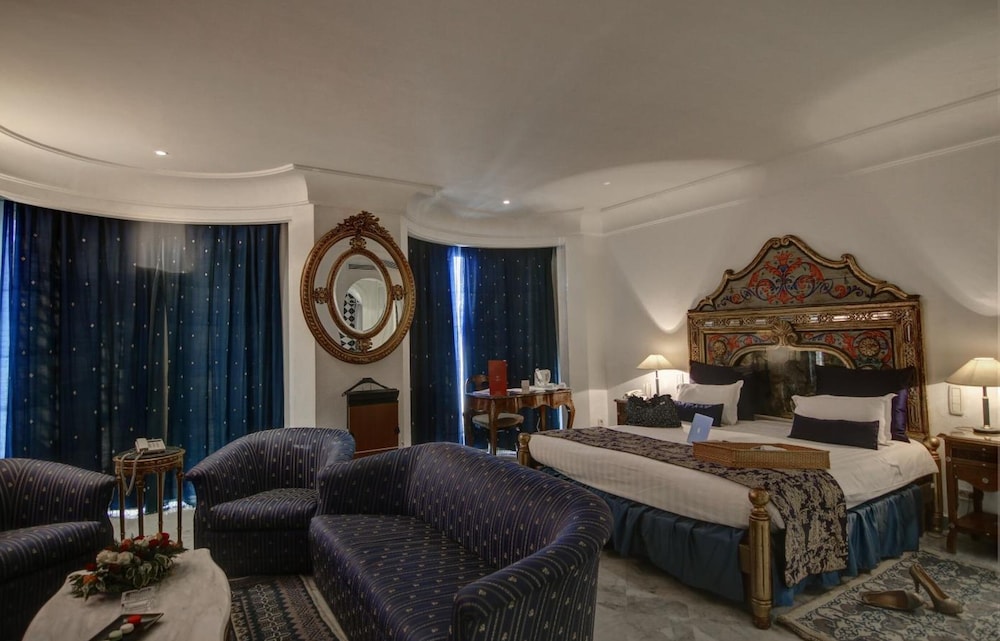 HOTEL LA MAISON BLANCHE 13/52