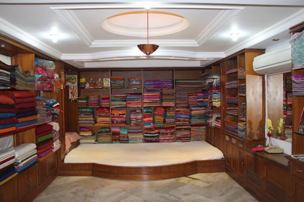 Vaibhav Hotel 19/46