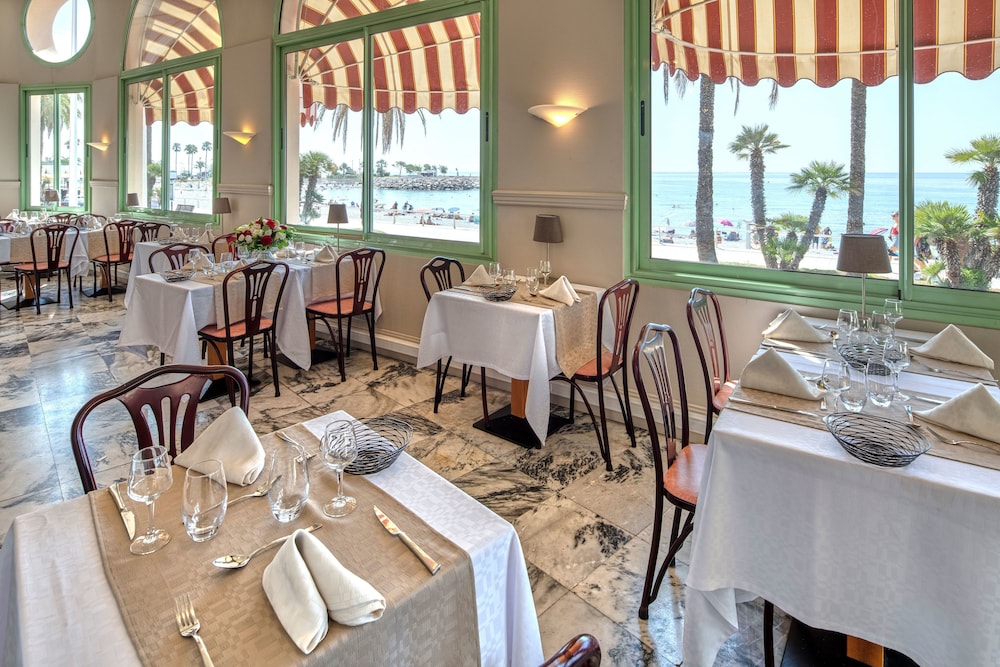 restaurant-cafeteria