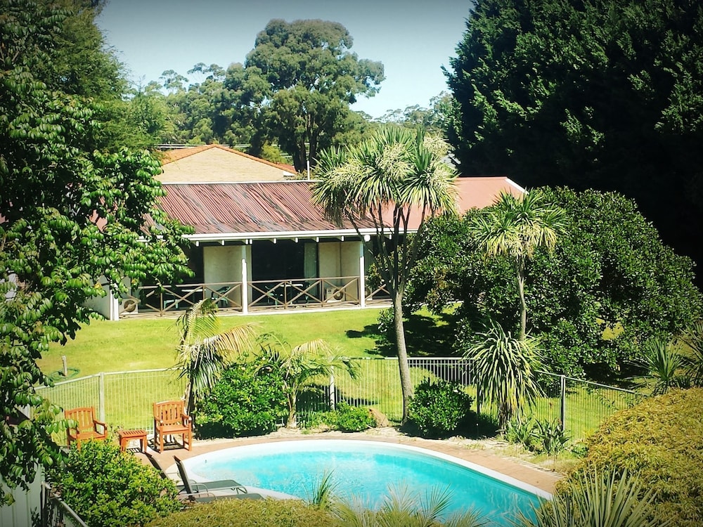 Karri Forest Motel 1/36
