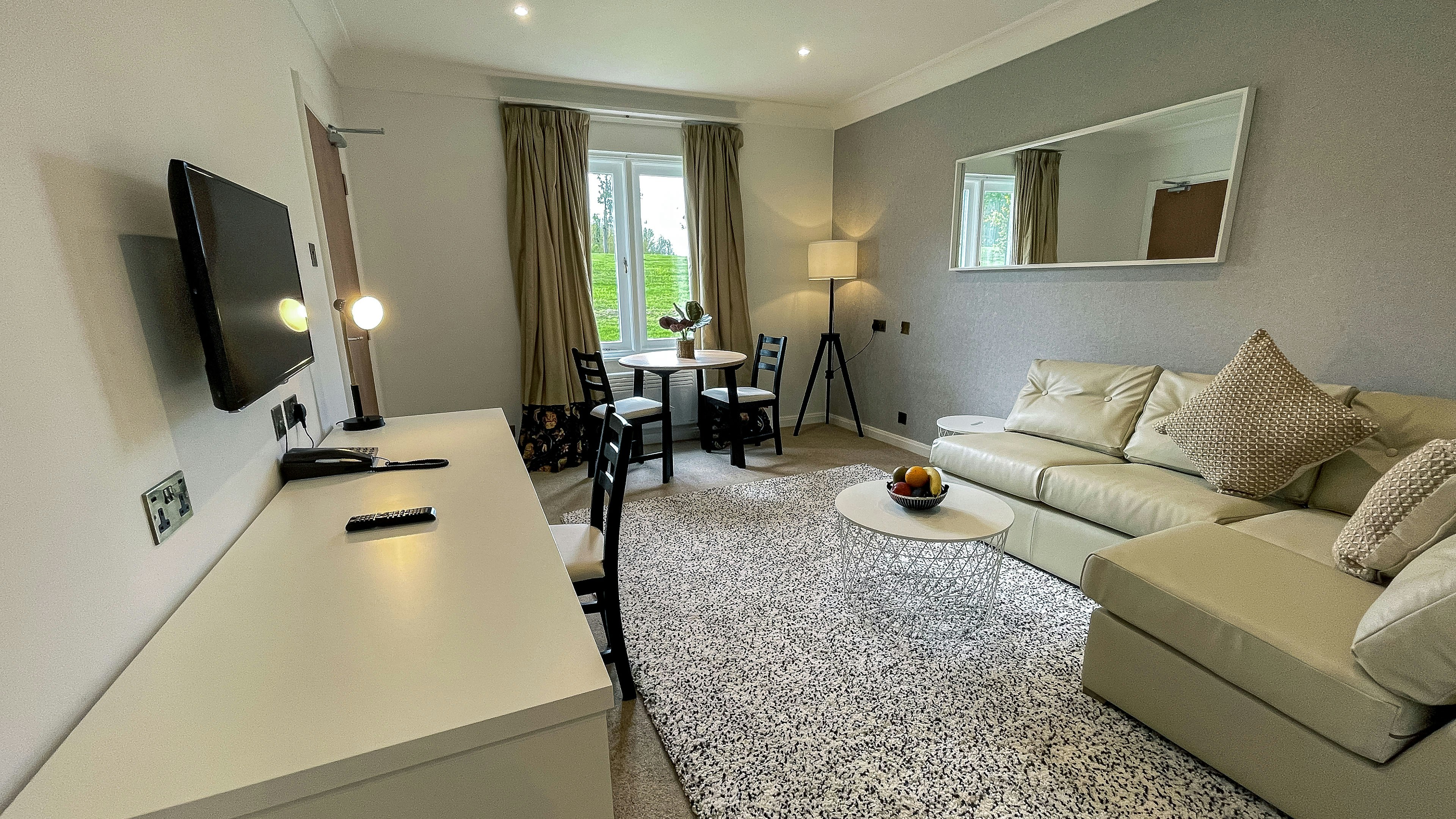 Lancaster House 48/56