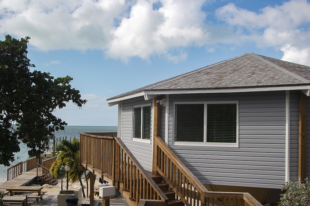 Topsider Resort 7/39
