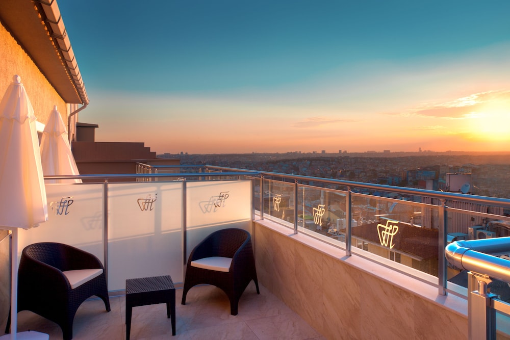 Ferman Hilal Hotel 61/63