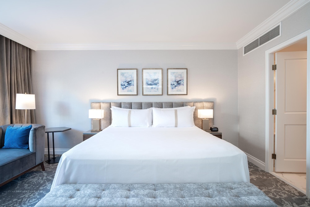 Sutton Place Hotel 13/55
