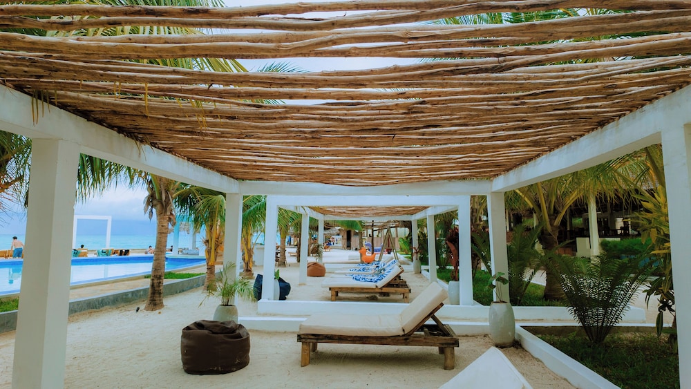 Jambo Resort by Mambo Hotels 7/50