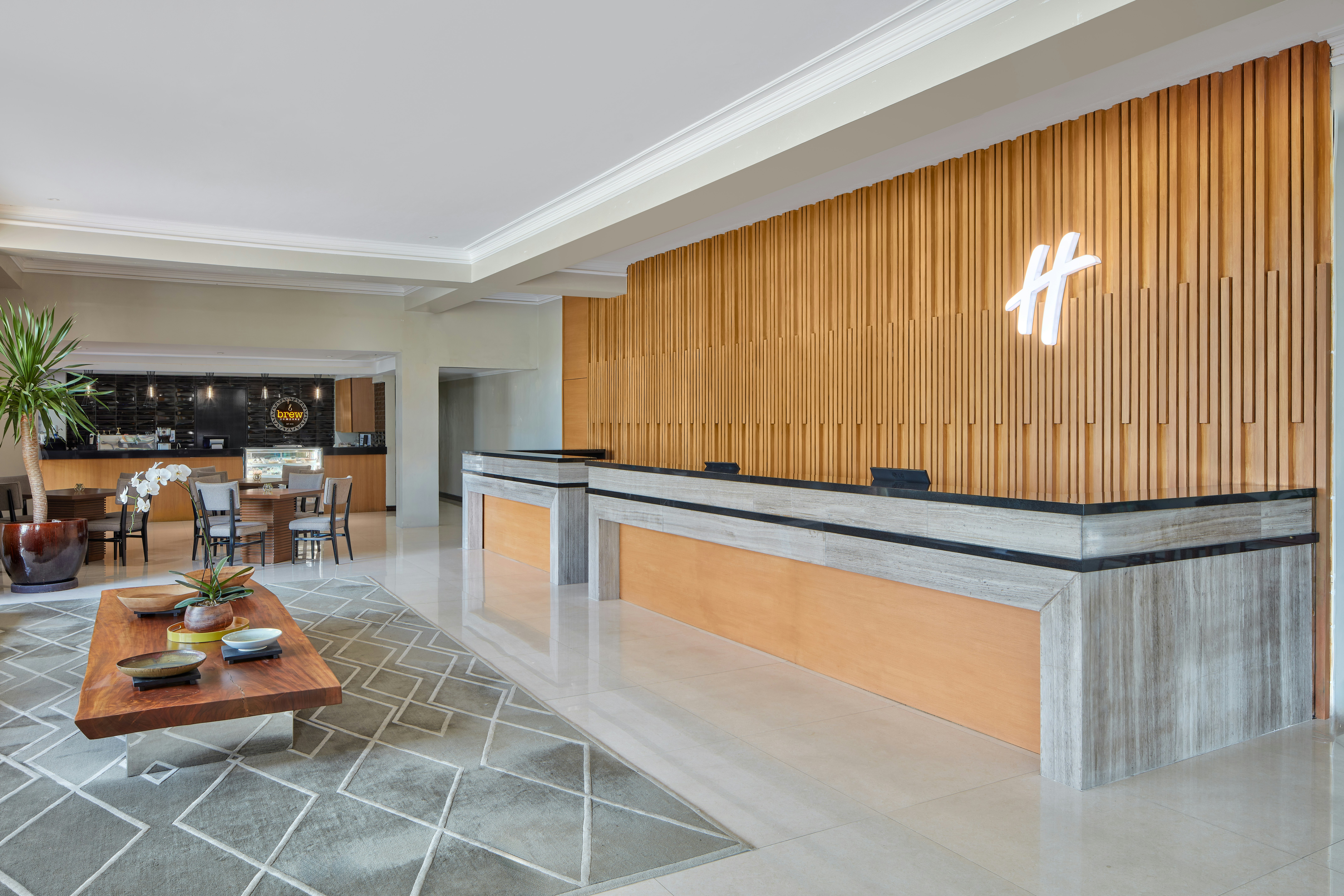 Holiday Inn & Suites Batangas Limapark 10/50