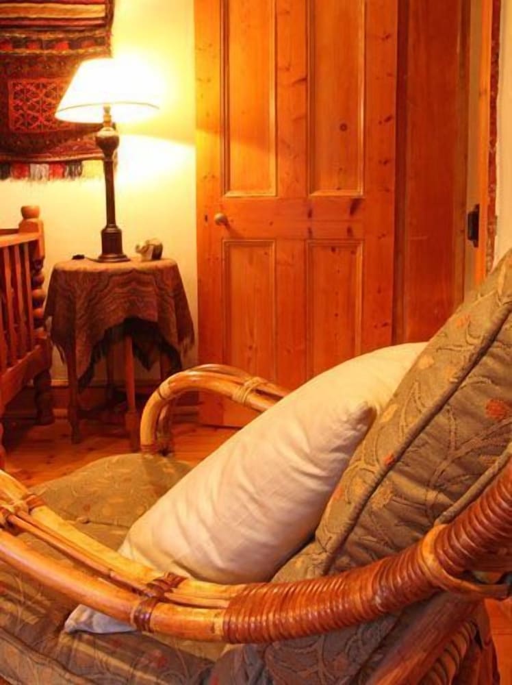 The Old Trading Post - Guest House 20/50