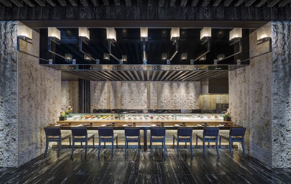 The Lin Hotel 51/61