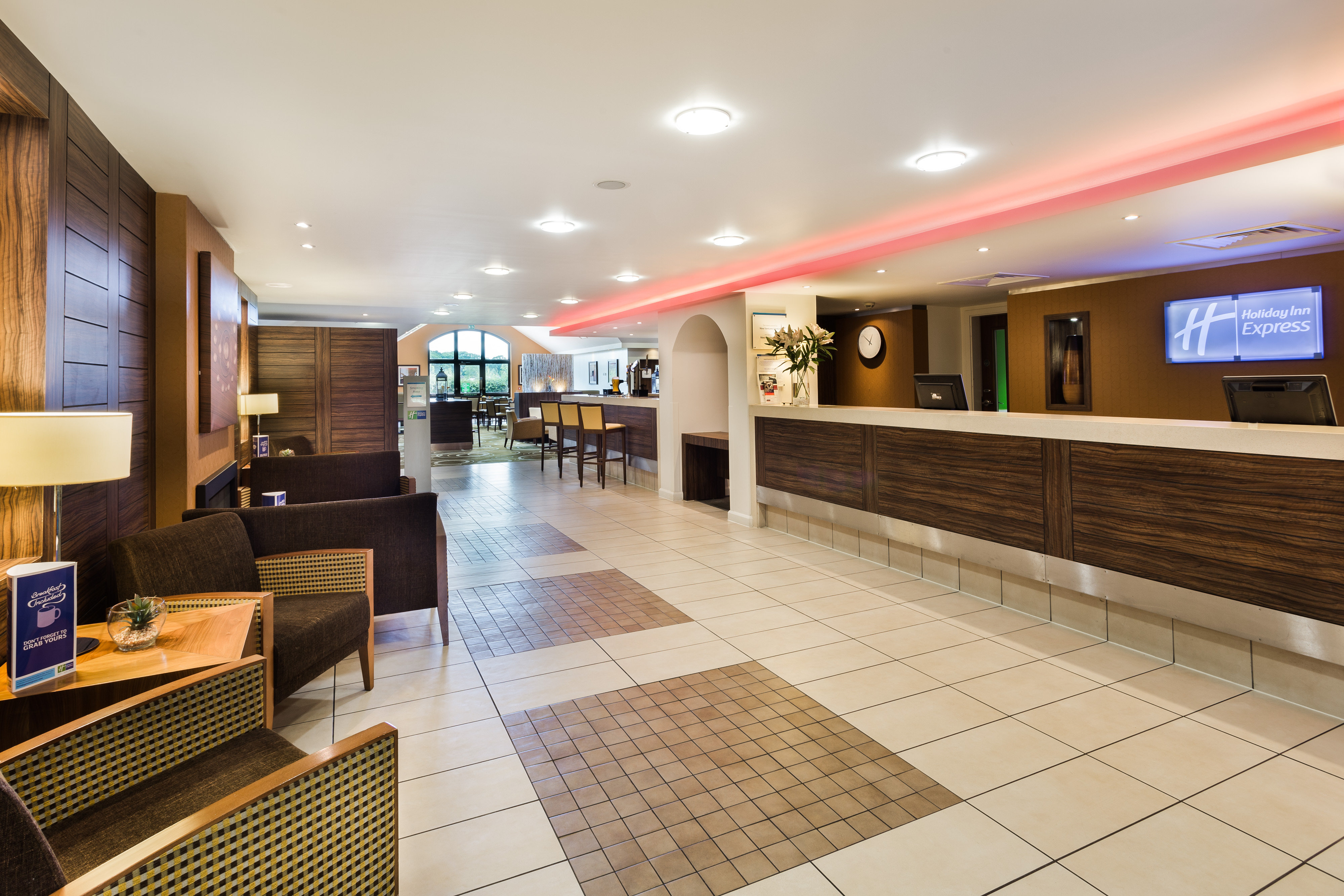 HOLIDAY INN EXPRESS COLCHESTER 6/33