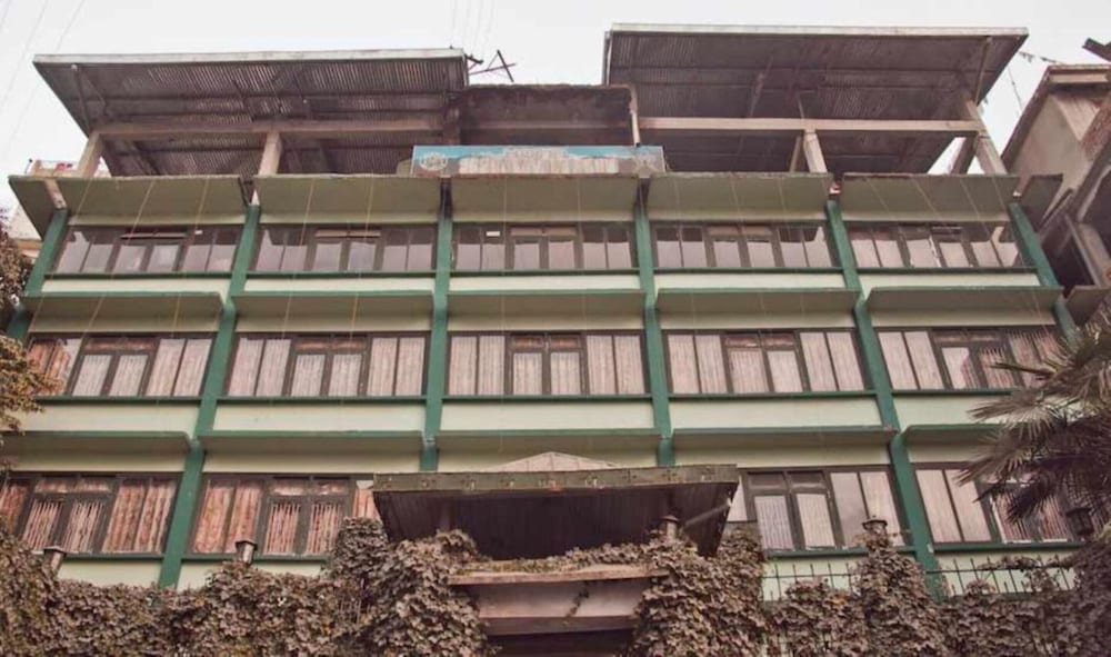 HOTEL SHAMBHU 2/18