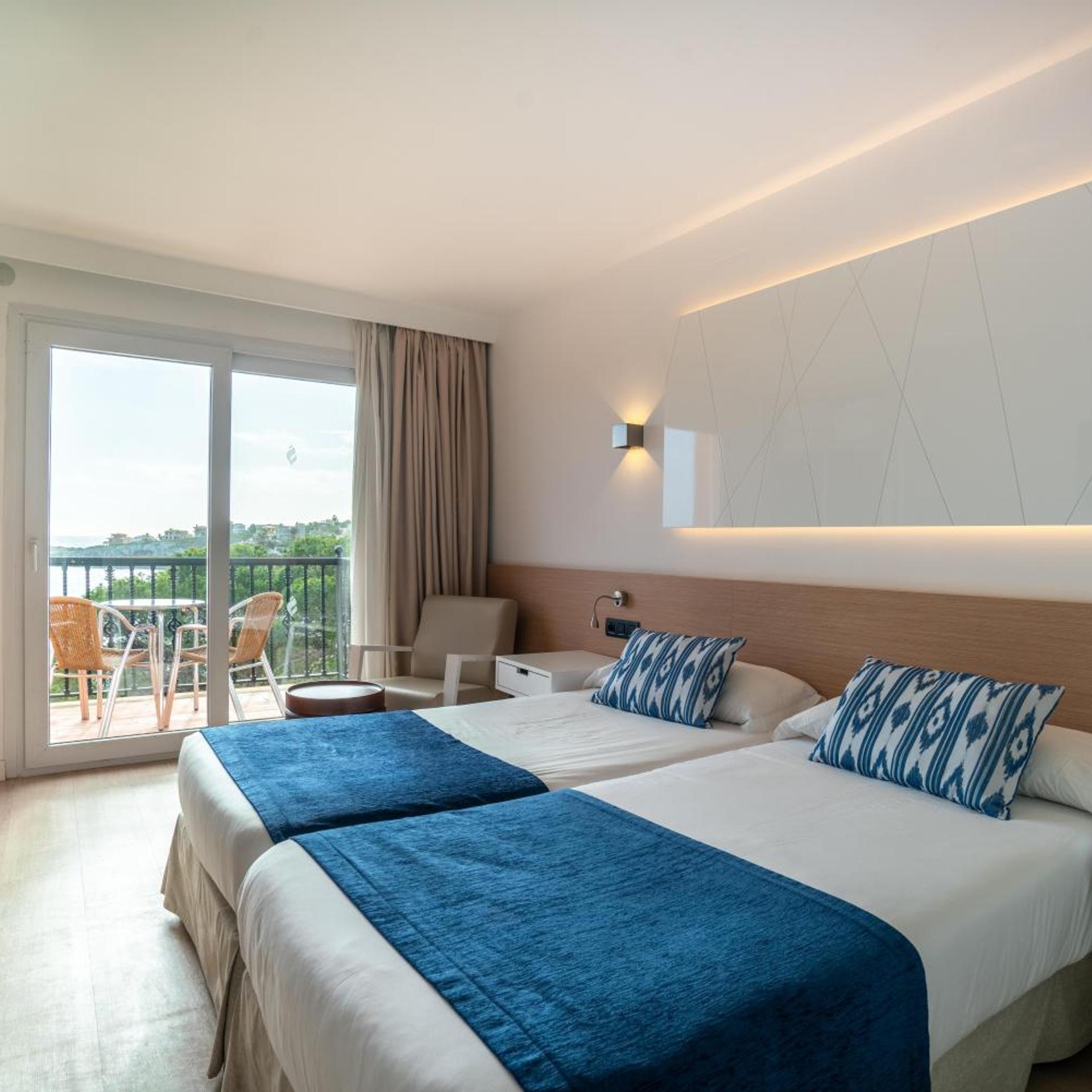 غرفة بسرير فردي بإطلالة على البحر، Thb Felip - Adults Only 2/7