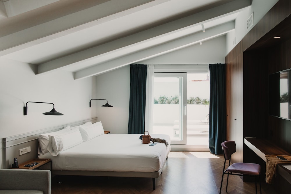 Hotel Helen Berger 38/58