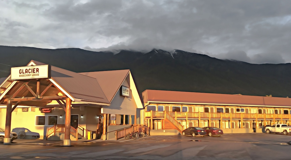 Western Inn-Glacier Park 2/50