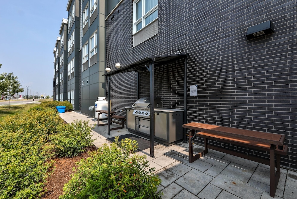 Microtel Inn & Suites by Wyndham Kanata Ottawa West 47/50