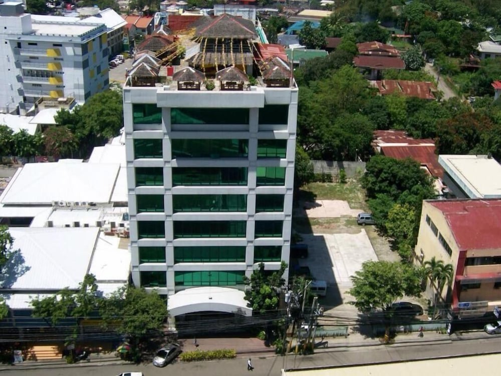 Holiday Plaza Hotel in CEBU
