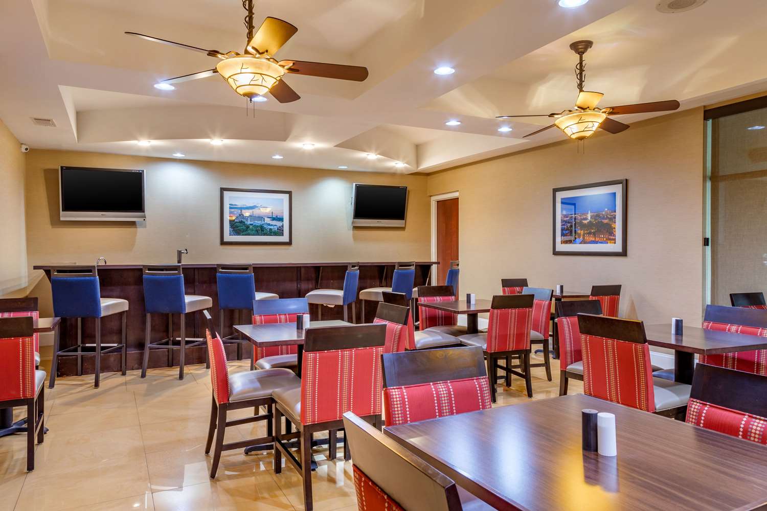 Comfort Suites Savannah Gateway I-95 33/38
