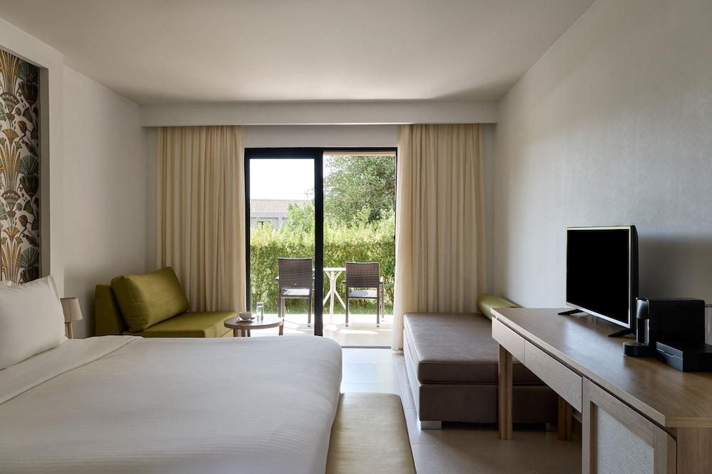 DOUBLE ROOM SUPERIOR GARDEN VIEW