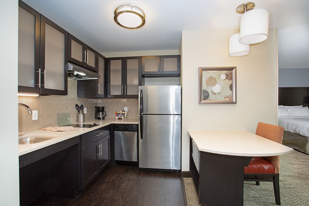 STAYBRIDGE SUITES DENVER SOUTH - HIGHLANDS RANCH 35/47