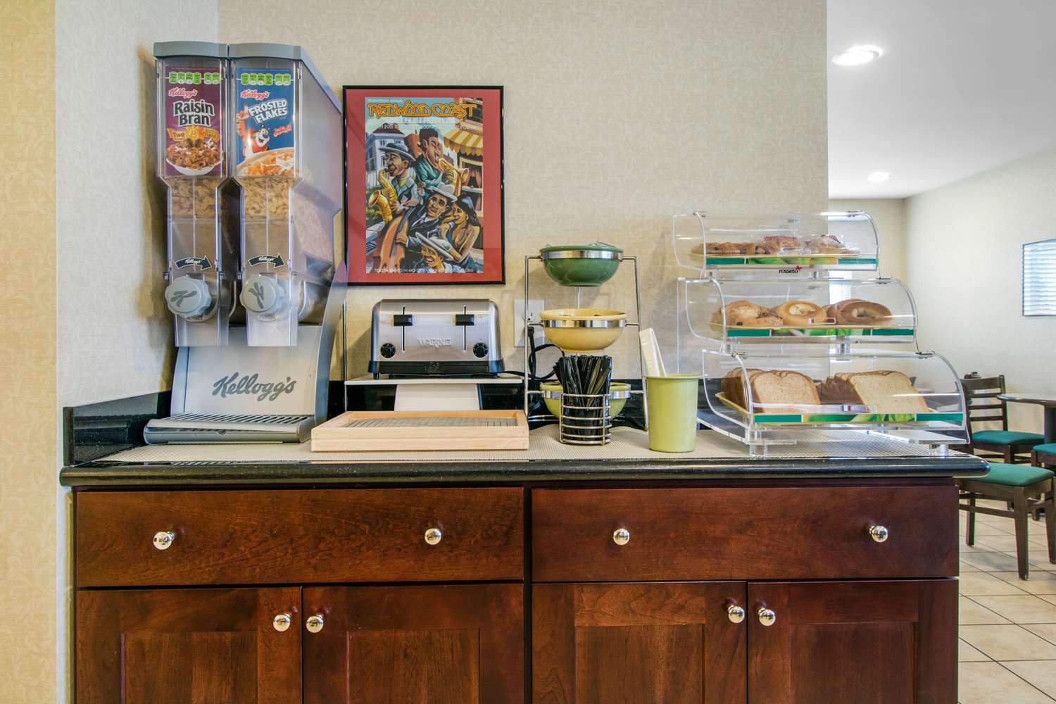 Ramada Bayside Inn and Suites 15/18