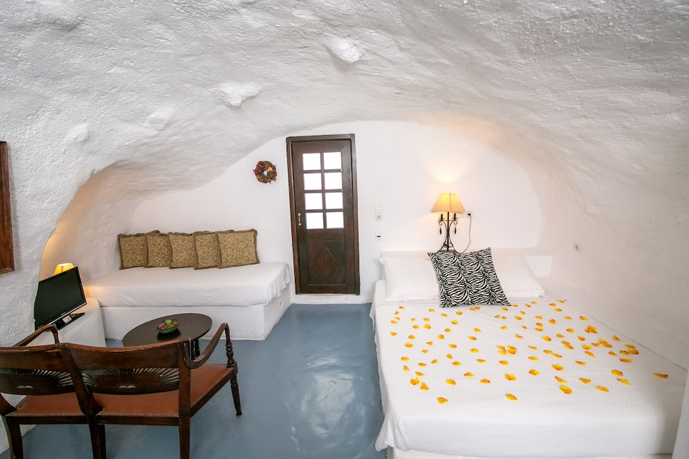 Alexander's Suites 49/68