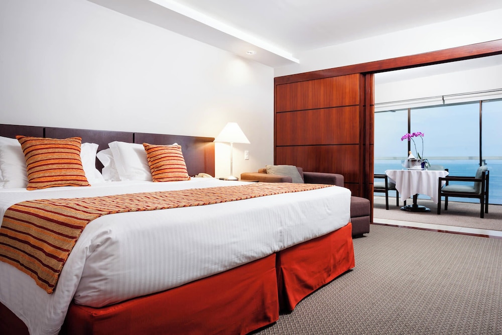 EXECUTIVE, SUITE, SEA VIEW