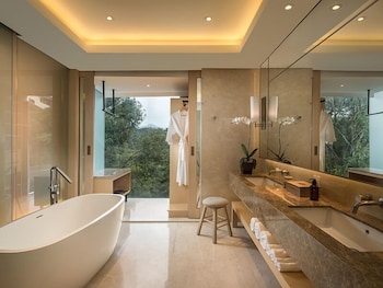 Padma Hotel Bandung 66/66