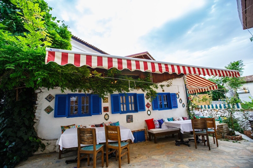 Chez Rumi Butik Otel 30/50