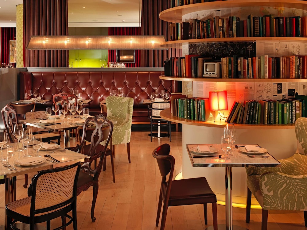 St Martins Lane Hotel 52/75