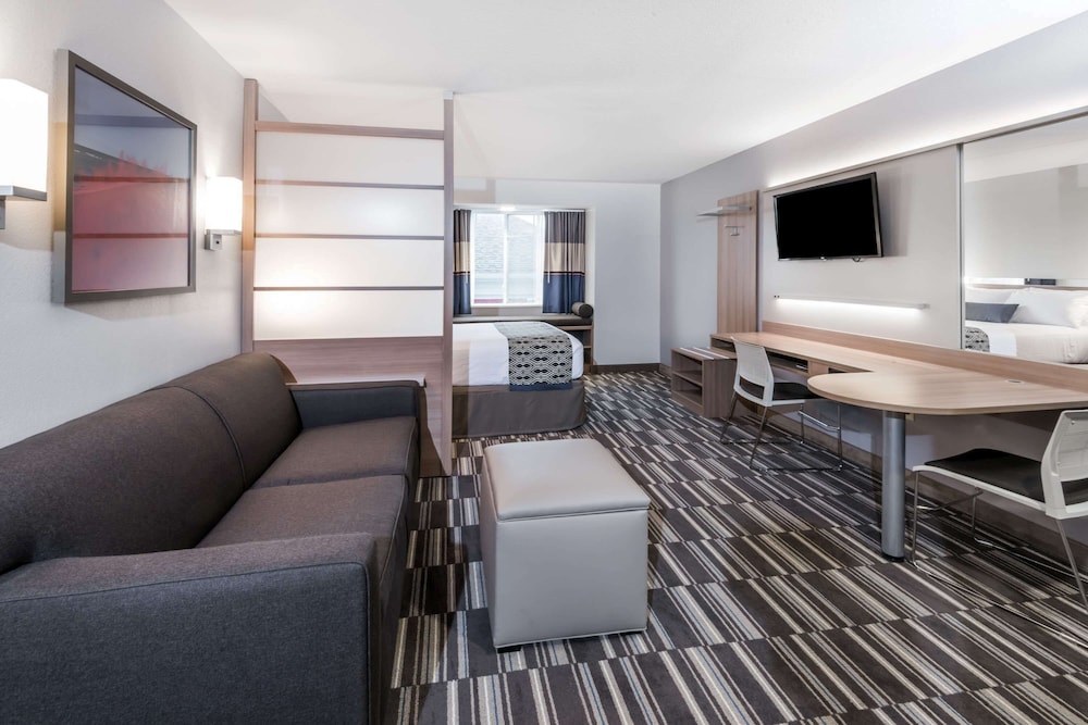 Microtel by Wyndham Penn Yan Finger Lakes Region 43/64