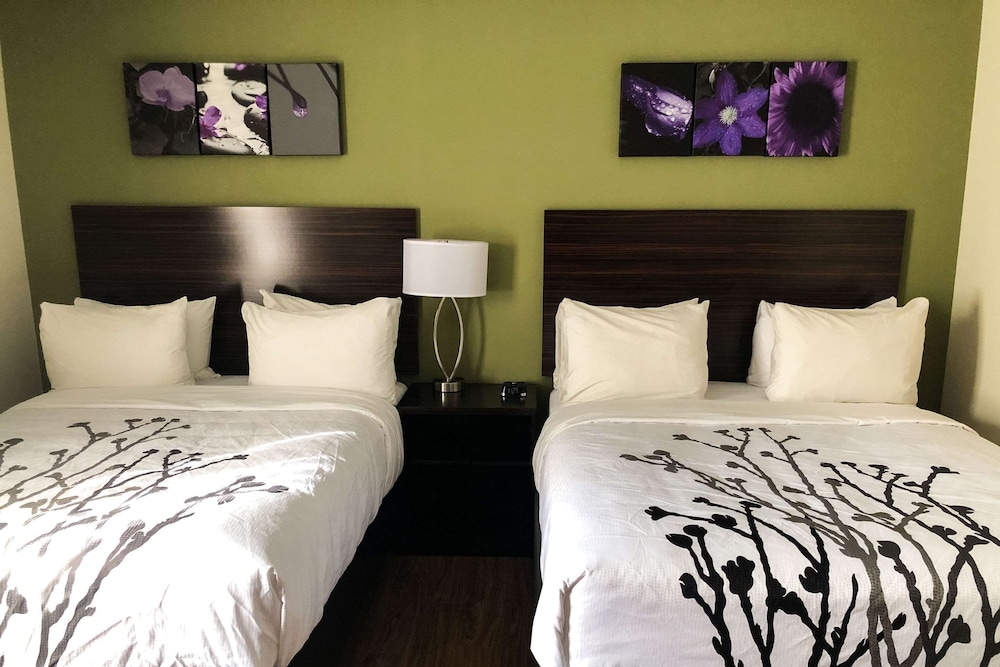 ROOM, 2 QUEEN BEDS, CITY VIEW