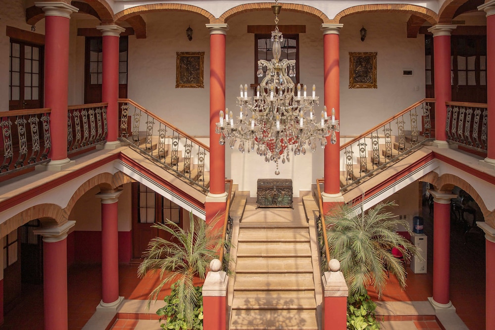 Hotel Monasterio 11/50
