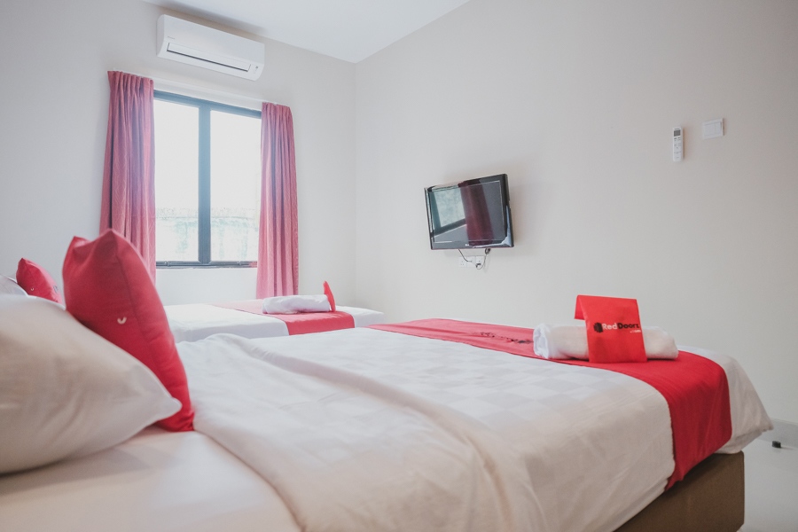 Reddoorz, Twin Beds