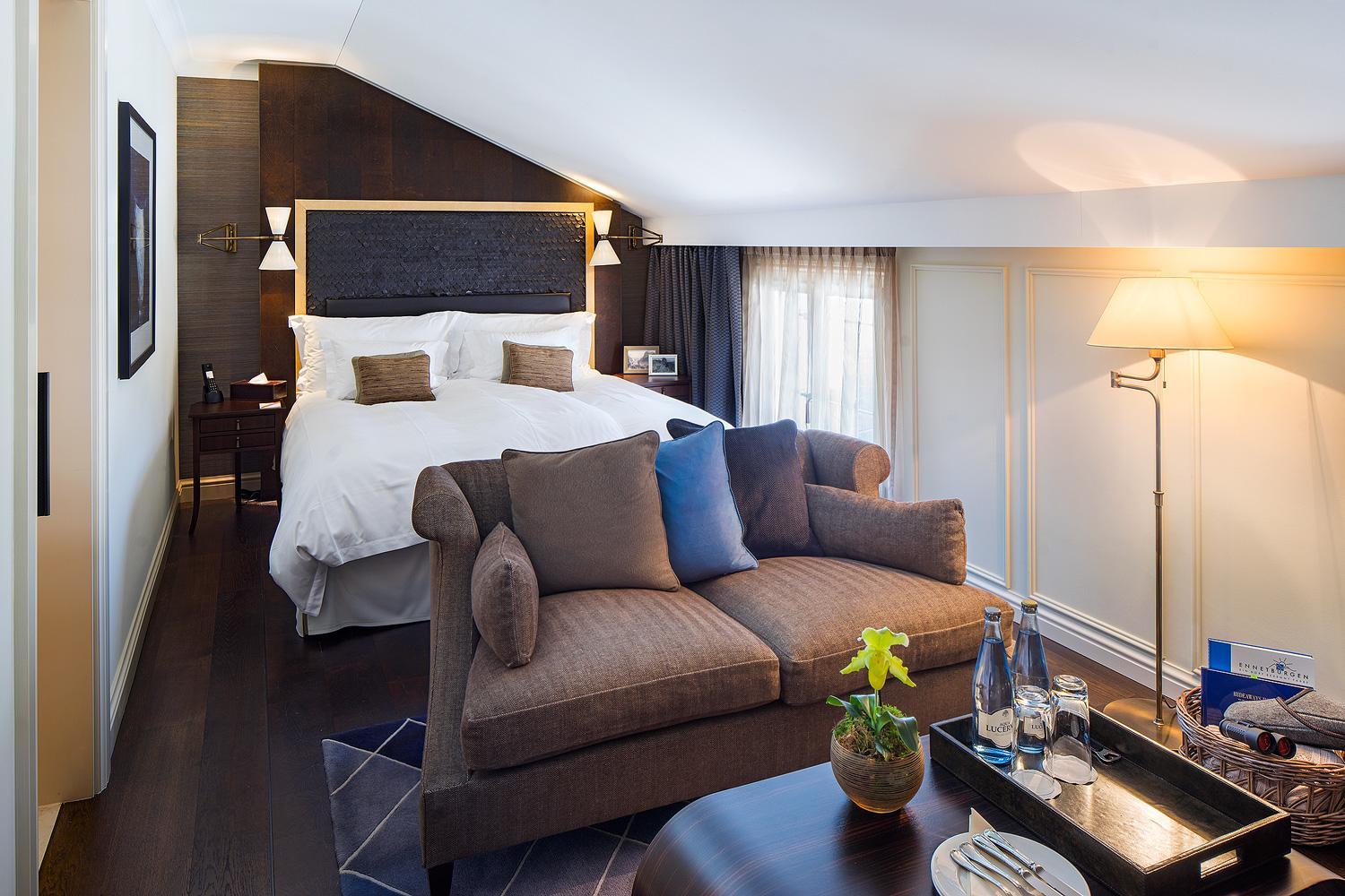 Slope, Double Bed