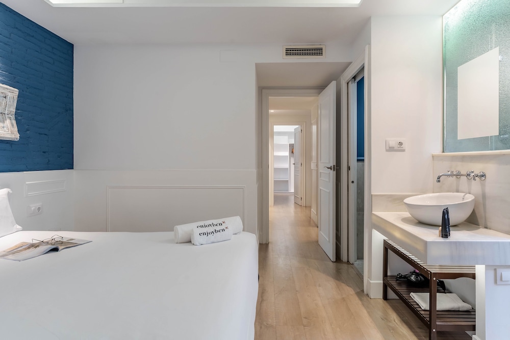 Enjoybcn Colon Apartments Barcelona 16/50