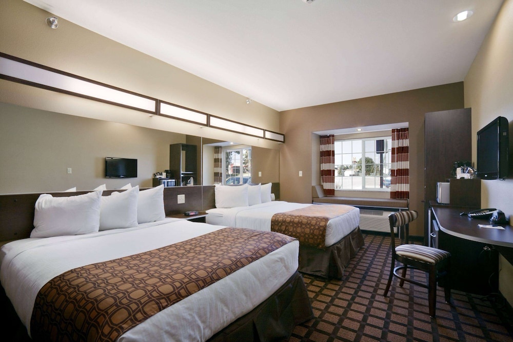 Microtel Inn Suites By Wyndham Sidney 11/25