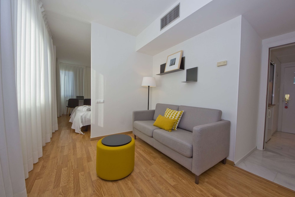 Aparthotel Atenea Valles 43/62