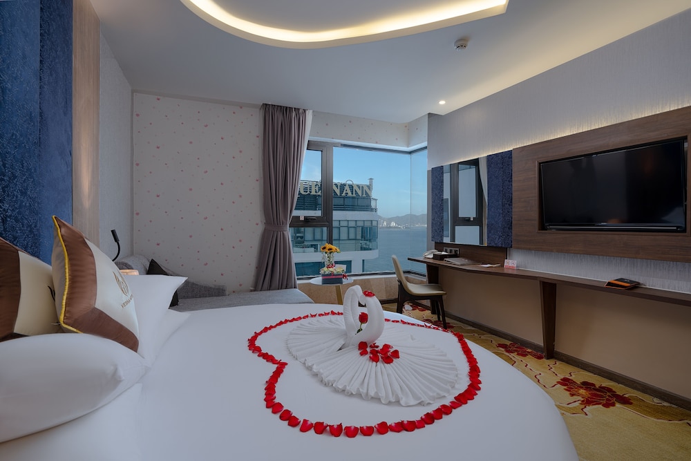 Deluxe, Queen Bed