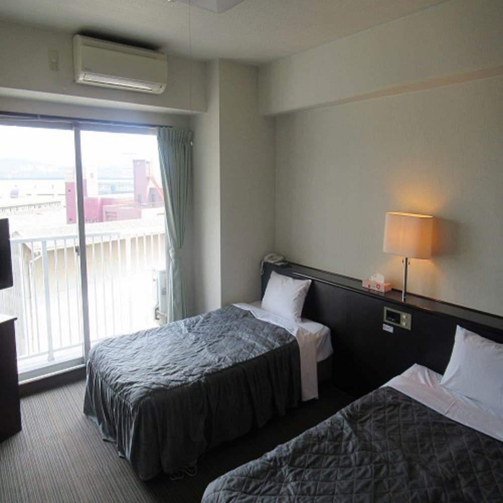 Room, Smoking