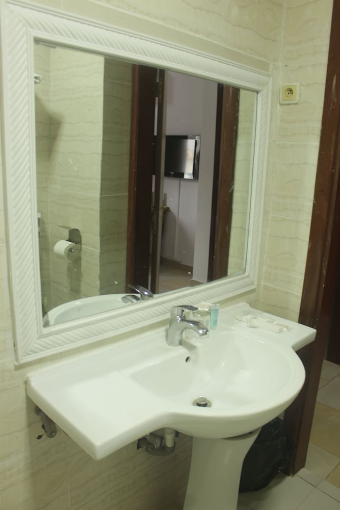 Somatel Hotel 27/28