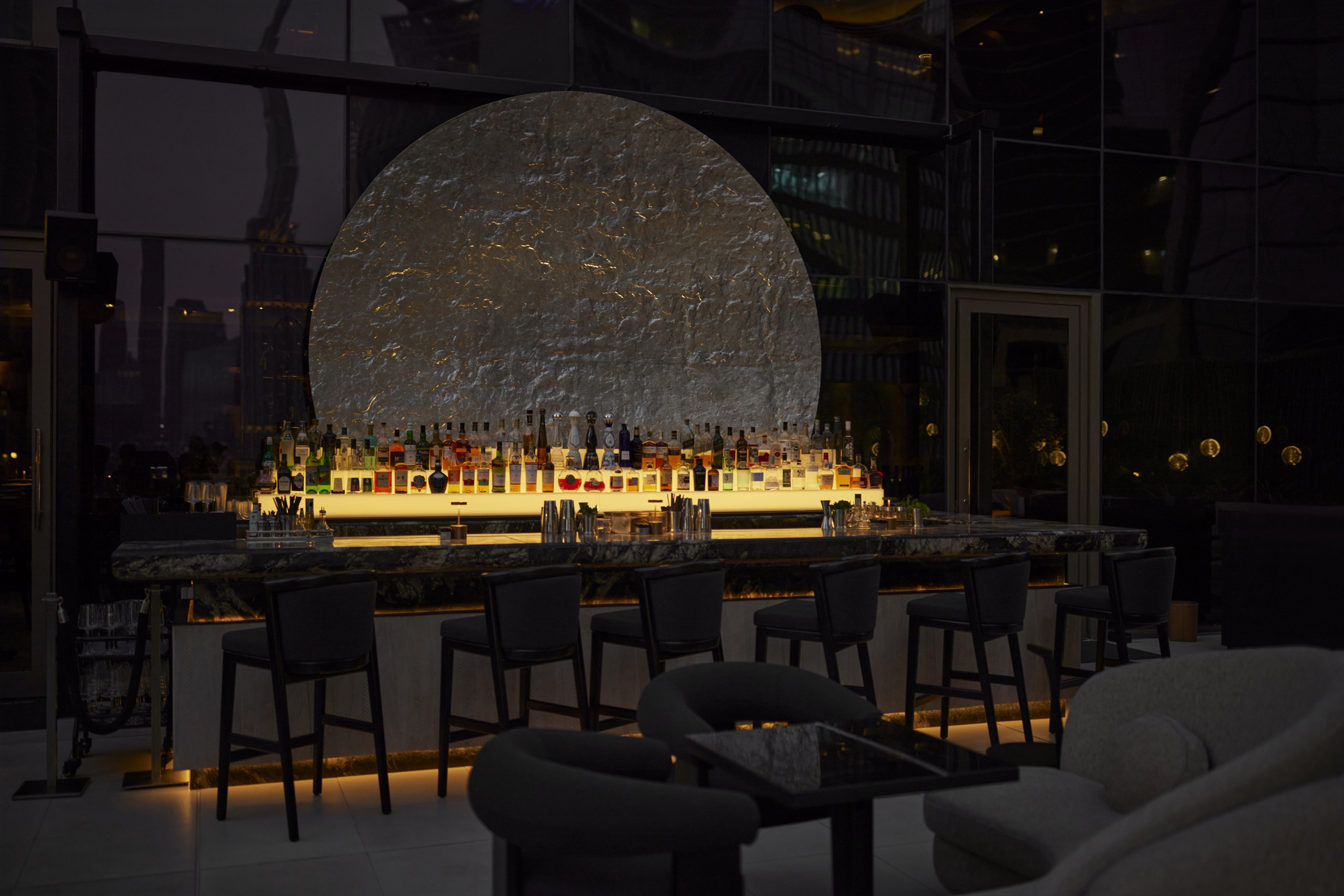 Four Seasons Hotel Dubai International Financial Centre 64/86