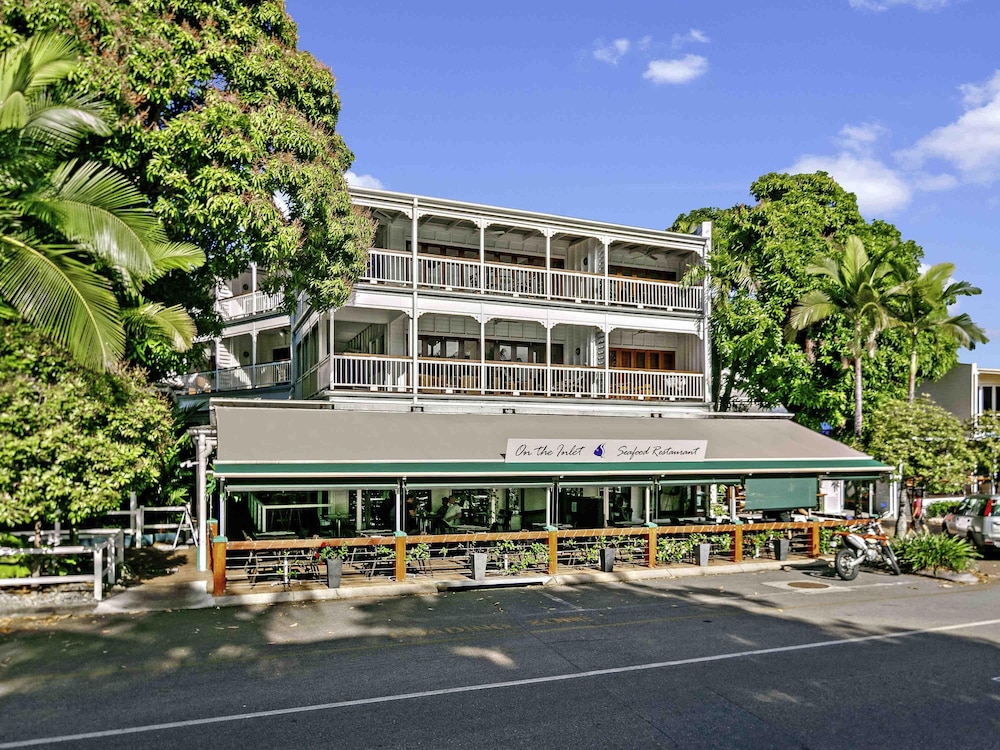 Mantra on the Inlet Port Douglas 4/50