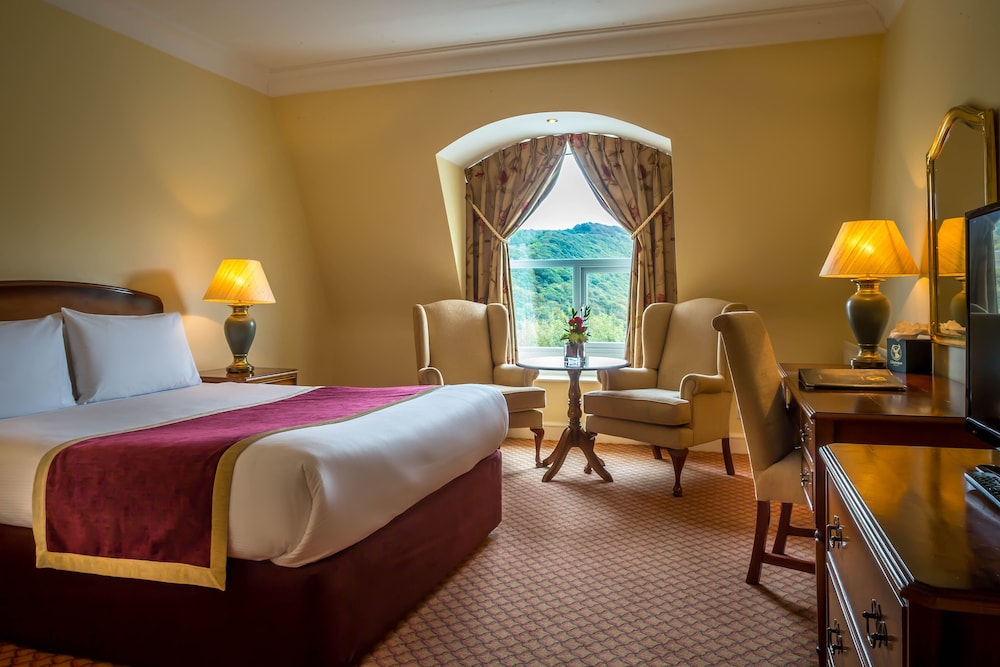 Glen View Hotel 12/45