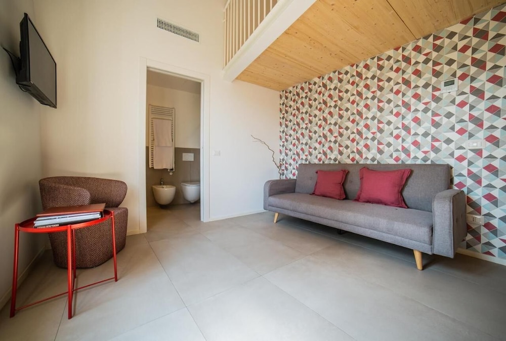 Le Stanze Del Lago Suites 27/39