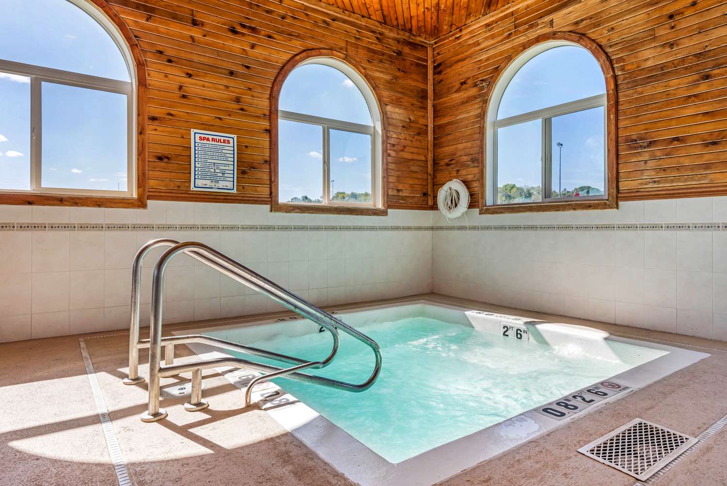 Comfort Inn & Suites near Route 66 23/35